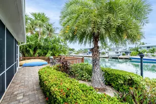 410 10th St, Key Colony Beach, FL 33051 - Photo 23