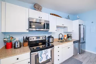 410 10th St, Key Colony Beach, FL 33051 - Photo 5