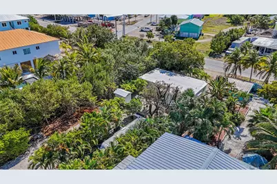 30950 Witters Lane, Big Pine, FL 33043 - Photo 29