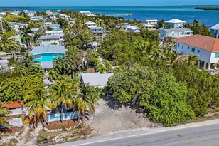 30950 Witters Ln, Big Pine, FL 33043 - Photo 27