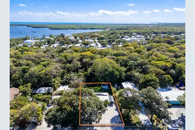 9 Transylvania Avenue, Key Largo, FL 33037 - Photo 33