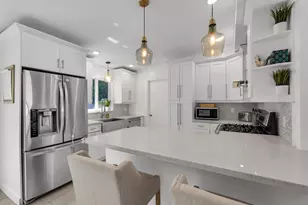 9 Transylvania Ave, Key Largo, FL 33037 - Photo 13