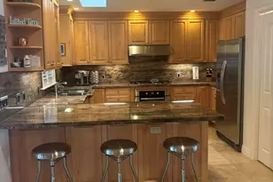 42 Transylvania Ave, Key Largo, FL 33037 - Photo 9