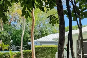 42 Transylvania Ave, Key Largo, FL 33037 - Photo 5