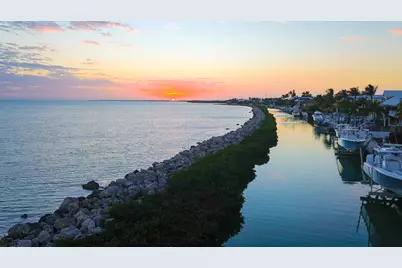 228 W Seaview Circle, Duck Key, FL 33050 - Photo 25