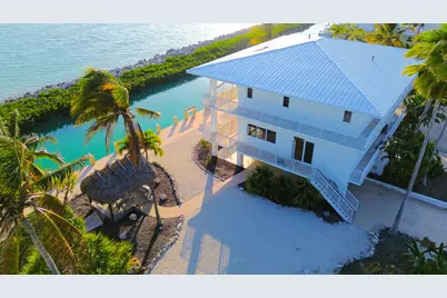 228 W Seaview Circle, Duck Key, FL 33050 - Photo 9