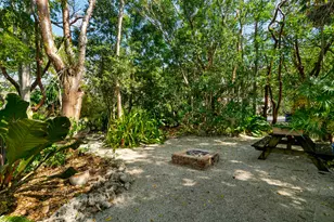 13 Pirates Dr, Key Largo, FL 33037 - Photo 9