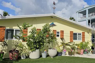 712 Grouper Ln, Key Largo, FL 33037 - Photo 1