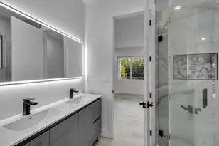 46 Transylvania Ave, Key Largo, FL 33037 - Photo 33