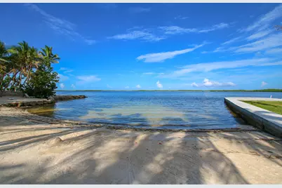 46 Transylvania Avenue, Key Largo, FL 33037 - Photo 45
