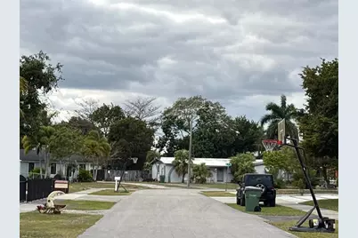 420 NW 16th Street, Homestead, FL 33030 - Photo 5