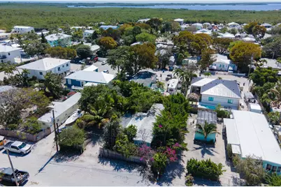 273 Loeb Avenue, Key Largo, FL 33037 - Photo 35