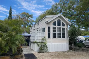 101551 Overseas Hwy, Key Largo, FL 33037 - Photo 1