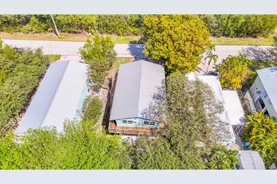 31042 Avenue J, Big Pine Key, FL 33043 - Photo 23