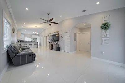 38 Coral Way, Key Largo, FL 33037 - Photo 11