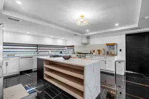 32 N Bounty Ln, Key Largo, FL 33037 - Photo 19