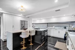 32 N Bounty Ln, Key Largo, FL 33037 - Photo 17