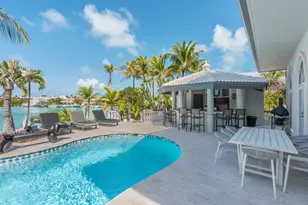 152 N Indies Dr, Duck Key, FL 33050 - Photo 67