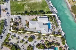 152 N Indies Dr, Duck Key, FL 33050 - Photo 83