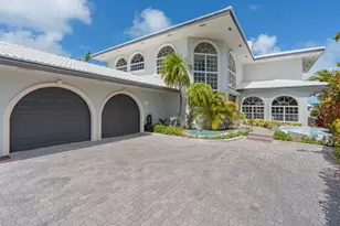 152 N Indies Dr, Duck Key, FL 33050 - Photo 1