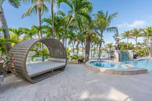 152 N Indies Dr, Duck Key, FL 33050 - Photo 3