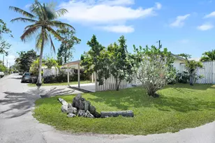 62 Silver Springs Dr, Key Largo, FL 33037 - Photo 3