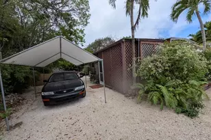 265 Lee Ave, Key Largo, FL 33037 - Photo 3