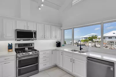 218 Aberdeen Court, Tavernier, FL 33070 - Photo 11