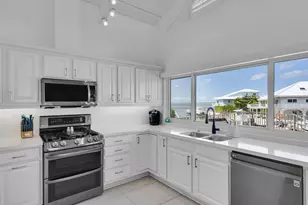 218 Aberdeen Ct, Tavernier, FL 33070 - Photo 11