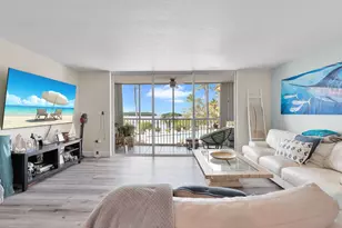 200 Harborview Dr, Tavernier, FL 33070 - Photo 11