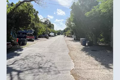 639 Cabrera Street, Key Largo, FL 33037 - Photo 9