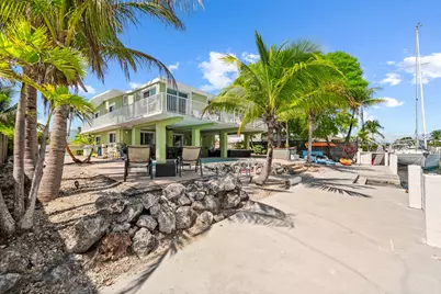 189 Ocean Drive, Upper Sugarloaf Key, FL 33070 - Photo 15