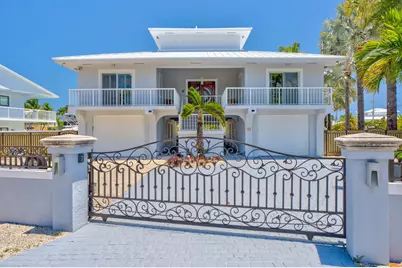 437 Laguna Avenue, Key Largo, FL 33037 - Photo 1