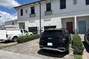 786 SW 12th St, Florida City, FL 33034 - Photo 1