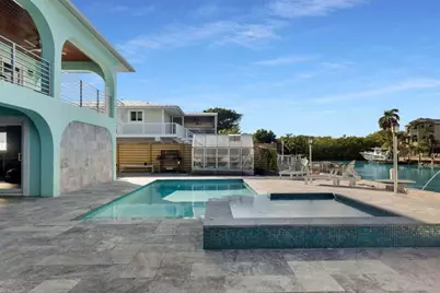 232 W Seaview Drive, Duck Key, FL 33050 - Photo 23