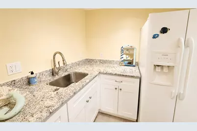 88500 Overseas Highway #APT 424, Upper Sugarloaf Key, FL 33070 - Photo 15