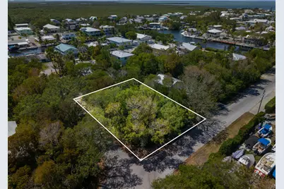 687 N Lake Drive, Key Largo, FL 33037 - Photo 1