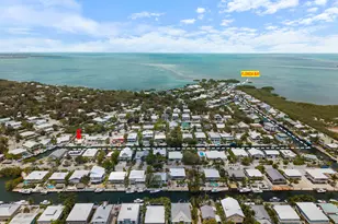 210 Pueblo St, Tavernier, FL 33070 - Photo 1