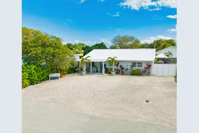 136 1st Road, Key Largo, FL 33037 - Photo 1