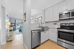 98321 Windward Ave, Key Largo, FL 33037 - Photo 1