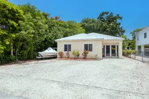 416 Collins St, Key Largo, FL 33037 - Photo 1