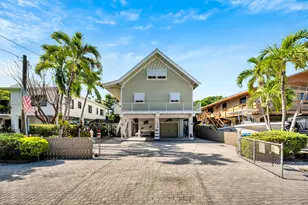 216 Pearl Ave, Islamorada, FL 33070 - Photo 1