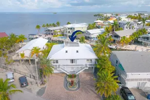 218 Bristol Ct, Tavernier, FL 33070 - Photo 1