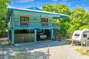 142 N Sunrise Dr, Tavernier, FL 33070 - Photo 1