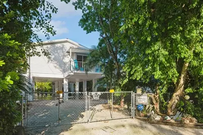 133 E Silver Palm Avenue, Tavernier, FL 33070 - Photo 1