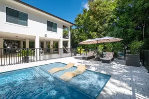 667 N Lake Dr, Key Largo, FL 33037 - Photo 1