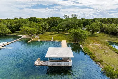 101720 Overseas Highway, Key Largo, FL 33037 - Photo 1