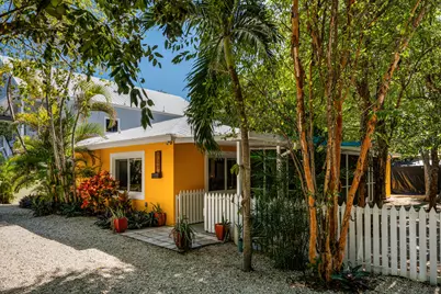 129 Artic Avenue, Key Largo, FL 33070 - Photo 1