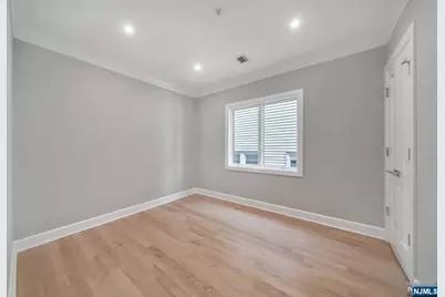 475 Oakdene Avenue 2 #2, Cliffside Park, NJ 07010 - Photo 15
