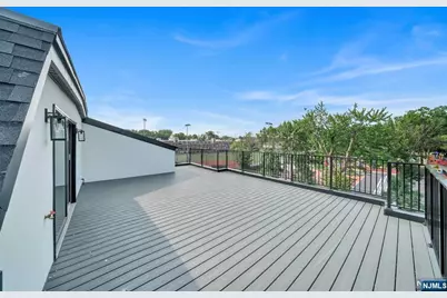 475 Oakdene Avenue 2 #2, Cliffside Park, NJ 07010 - Photo 27